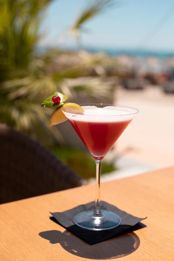 Amr Hotel - Durres Škalngur 外观 照片
