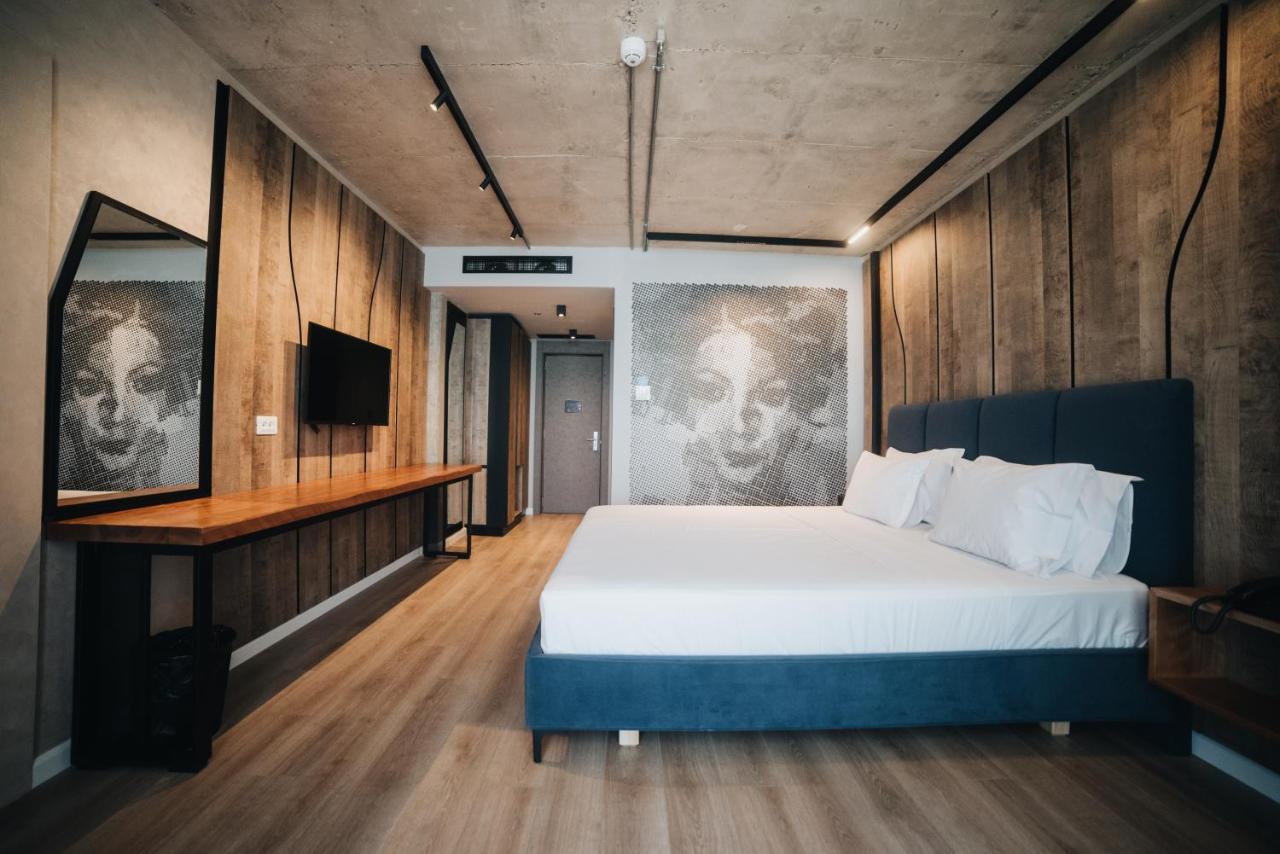 Amr Hotel - Durres Škalngur 外观 照片