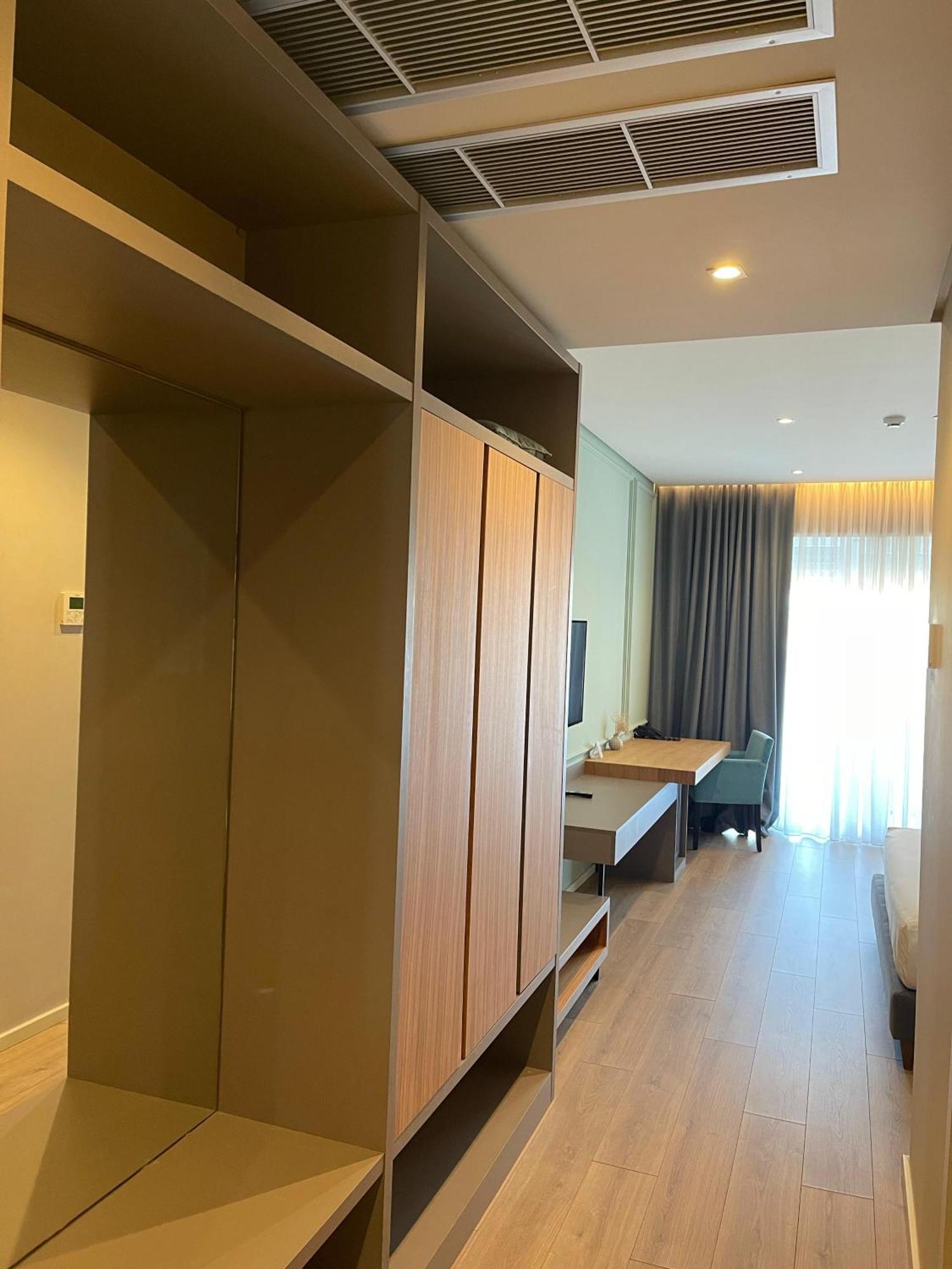 Amr Hotel - Durres Škalngur 外观 照片